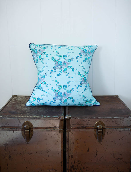 Oyster Pillow in Calm Aqua