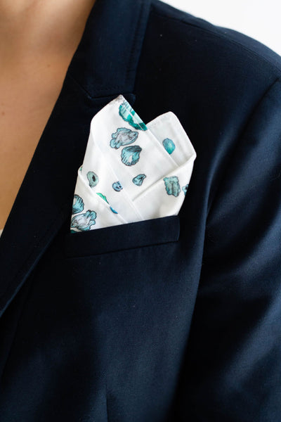 Gentleman's Pocket Square in White Oyster Pattern