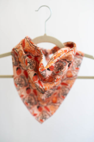 Magnolia Bandana in Peach